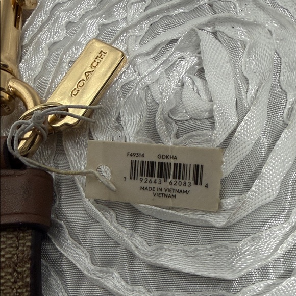 Coach Trigger Snap Bag Charm Leather with Gold Hardware (Key Chain) - Picture 4 of 8